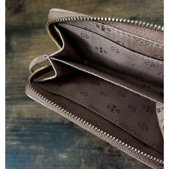 Tory Burch leather key holder / wallet in light brown - Picture 7 of 11